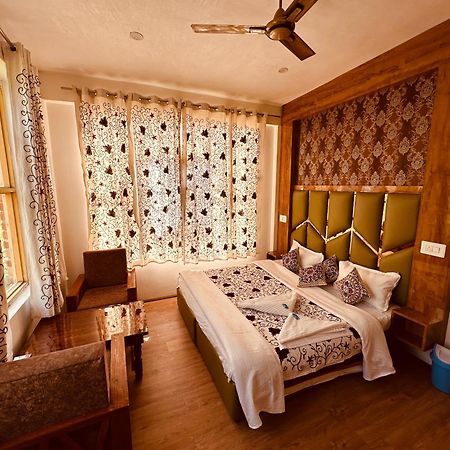 Hotel Gulmarg Residency, Kunzer Gulmarg Exterior foto