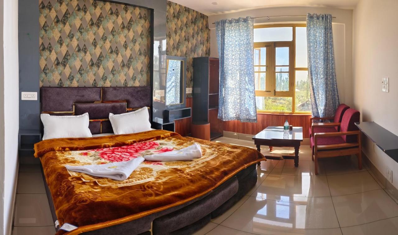 Hotel Gulmarg Residency, Kunzer Gulmarg Exterior foto