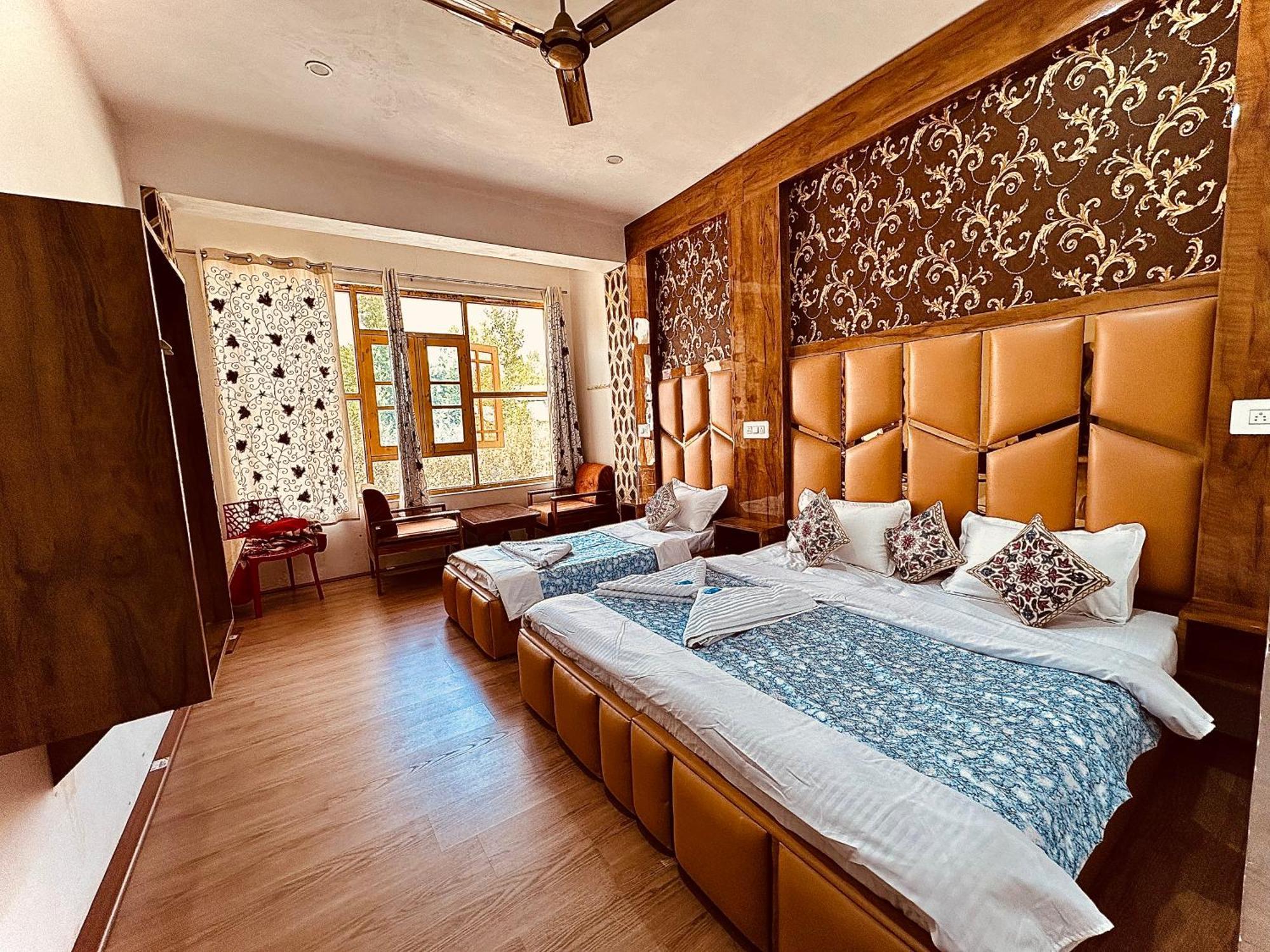 Hotel Gulmarg Residency, Kunzer Gulmarg Exterior foto