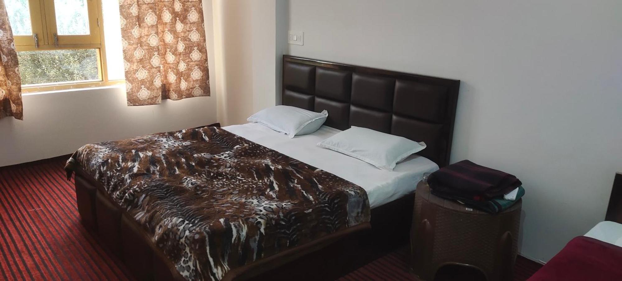 Hotel Gulmarg Residency, Kunzer Gulmarg Cameră foto